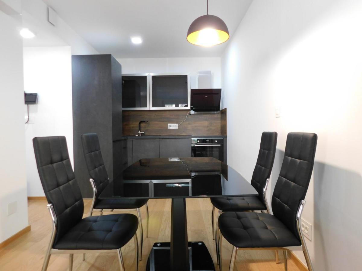 Ideal Ljubljana Homebase ภายนอก รูปภาพ