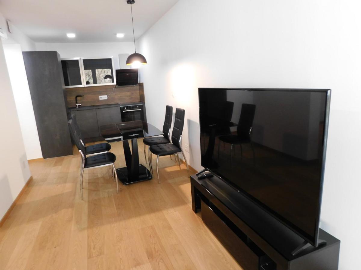 Ideal Ljubljana Homebase ภายนอก รูปภาพ