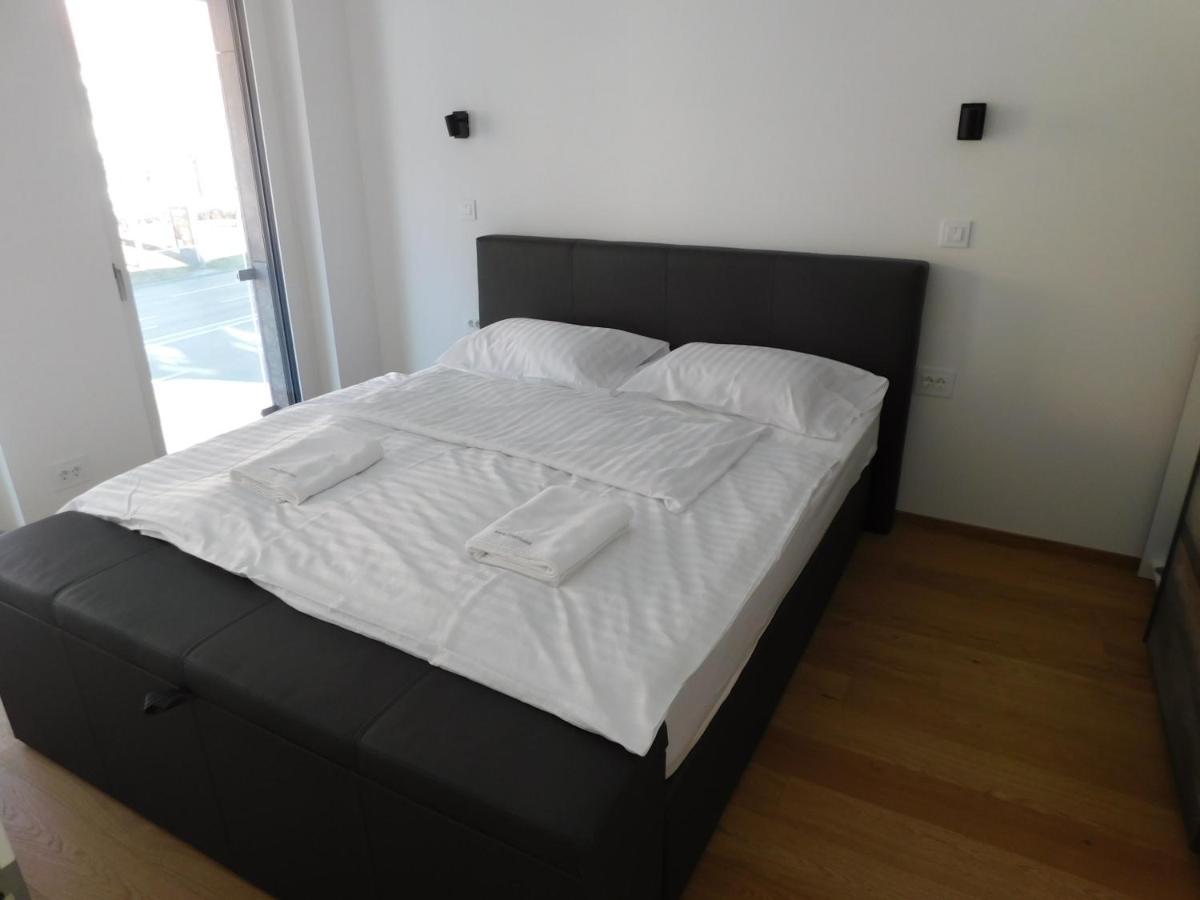 Ideal Ljubljana Homebase ภายนอก รูปภาพ